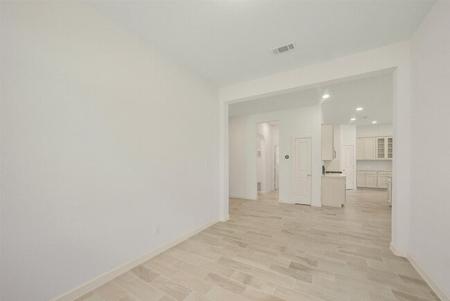 Building Photo - 139 Trillium Pk Lp