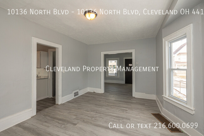 Building Photo - Newly Renovated Cleveland Duplex