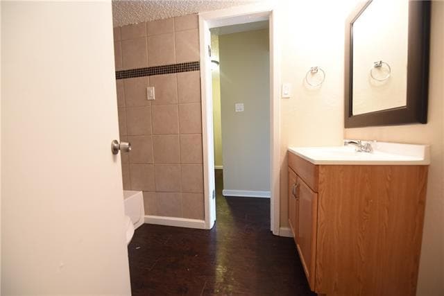 Building Photo - 2833 Kings Rd