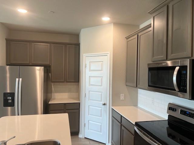 Building Photo - 3036 Shire Dr