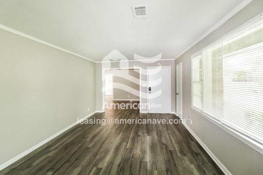 Building Photo - 2254 Companion Dr