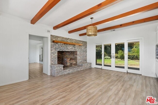 Building Photo - 6363 Sycamore Meadows Dr