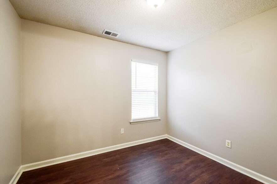 Building Photo - 5604 Corvin Ln