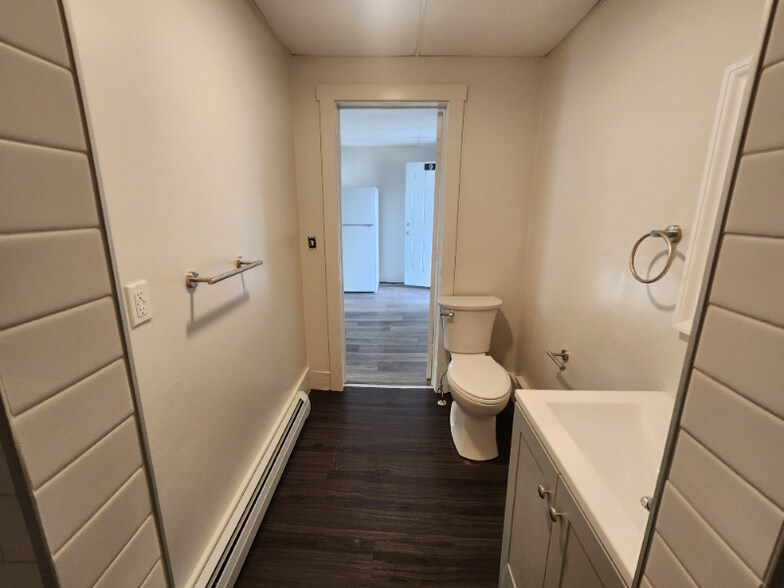 Building Photo - 44 Granite St