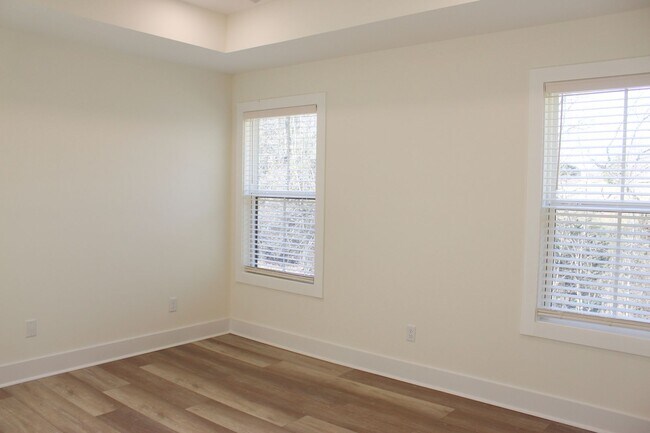 Building Photo - Brand New 3 Bedroom Home with Maintenance Free Living