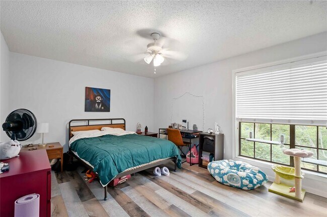 Building Photo - 1311 Antoine Dr