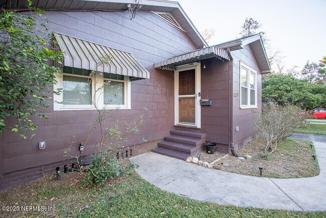 Building Photo - 3620 Myra St