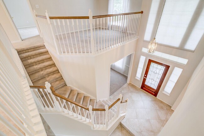 Building Photo - 17323 Jackson Pines Dr
