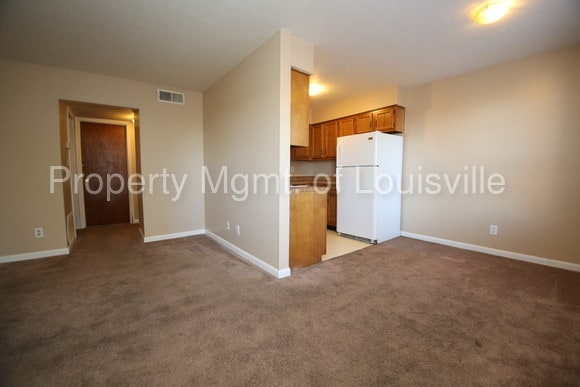 Building Photo - 7110 Floydsburg Road Unit #6