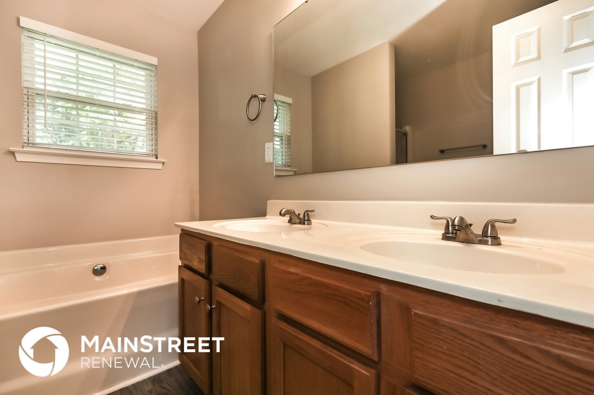 Building Photo - 6519 Spanish Moss Ln