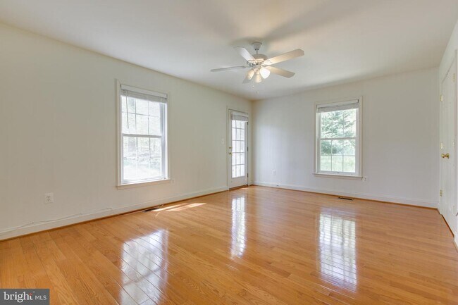 Building Photo - 11746 MD-108