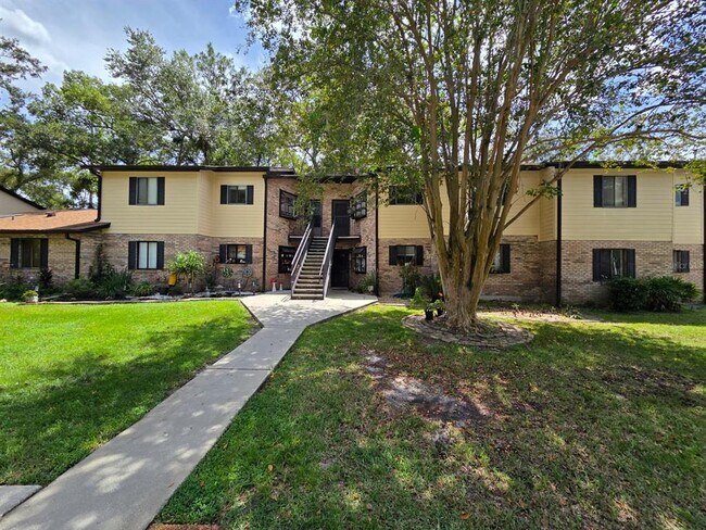 Primary Photo - 1746 Foxhall Cir