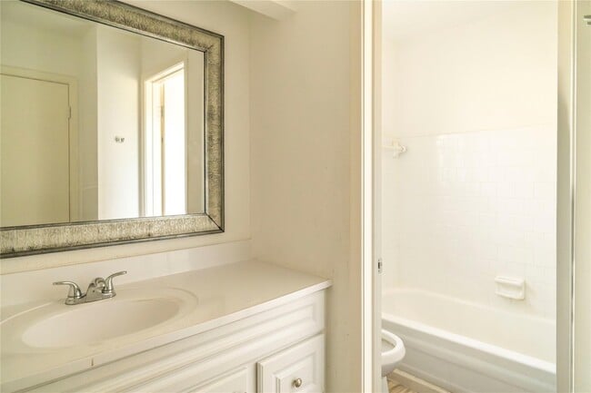 Building Photo - 17330 Heritage Bay Dr
