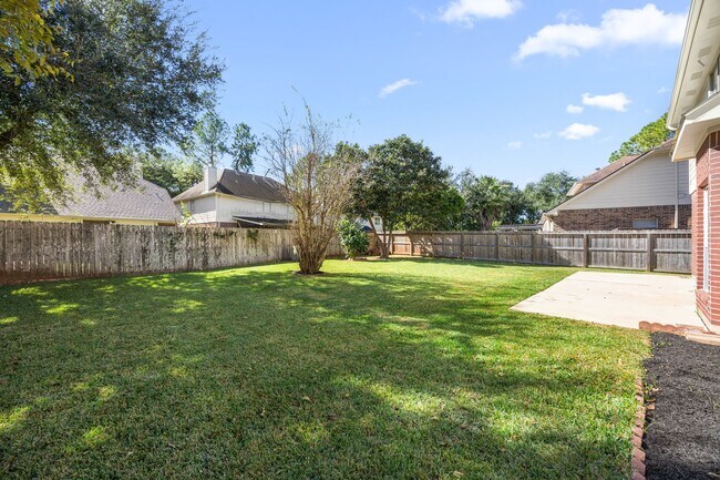 Building Photo - 4707 Leicester Way