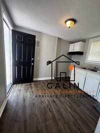 Building Photo - 745 E Waldburg St