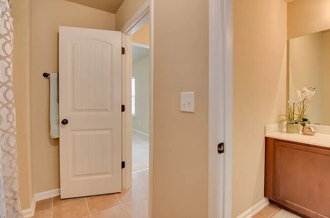 Building Photo - 151 Seaton Ave