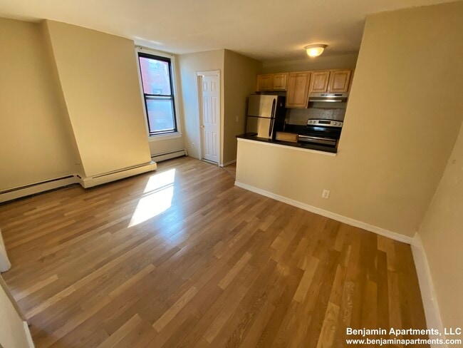 Primary Photo - 224 Cambridge St