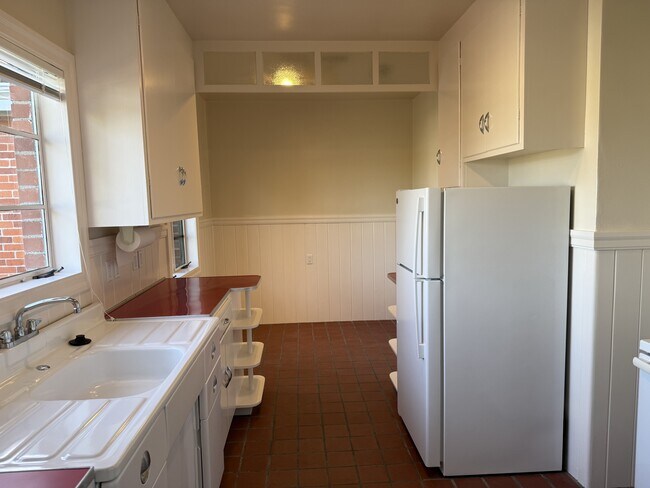 Building Photo - 33 El Rose Dr