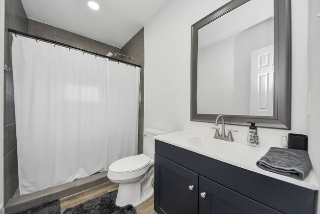 Building Photo - Historic Houston Charm with Modern Comfort Built In