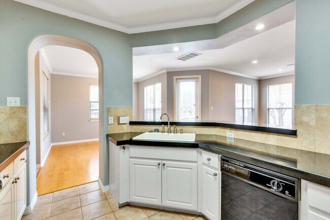 Building Photo - 11603 Ladera Vista Dr