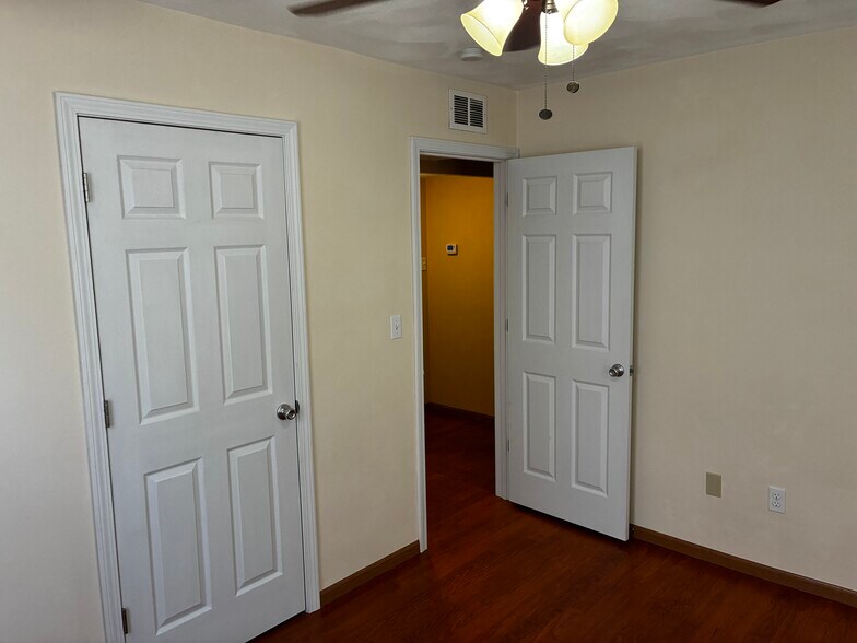 Building Photo - 2625 S Belt W