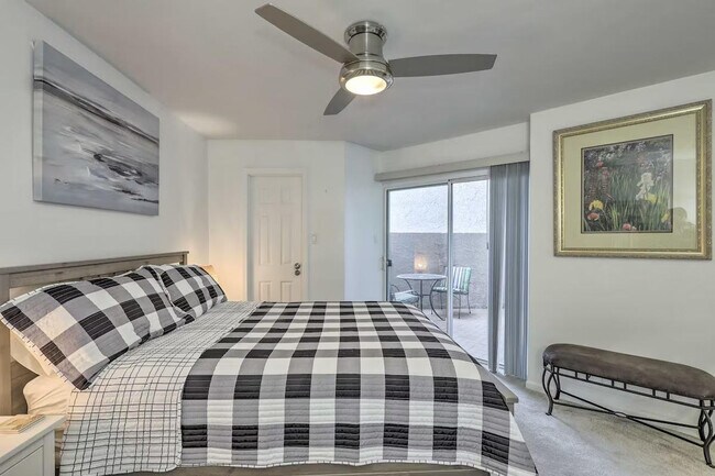 Building Photo - 7474 E Earll Dr