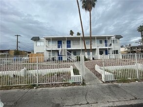 Building Photo - 537 Calcaterra Cir