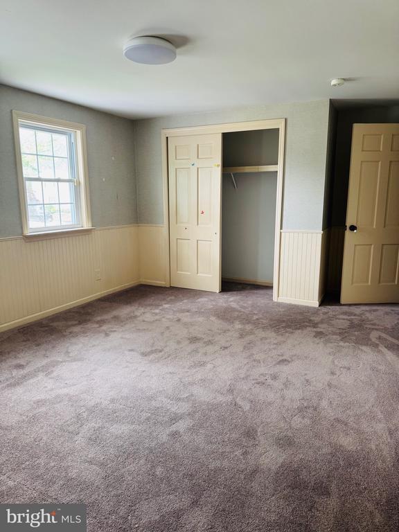 Building Photo - 410 Barby Ln