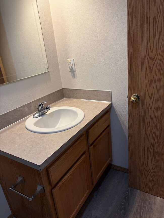 Building Photo - Ranch Style Home in Carlton