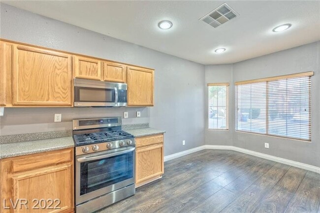 Building Photo - 3BD/2.5BA | Open-Concept Living in Gated Cottages at Southern Hills