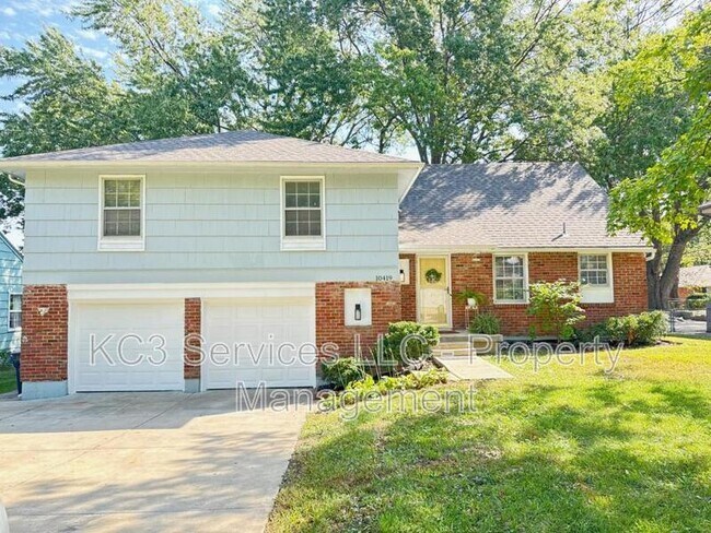 Primary Photo - 10419 College Ave