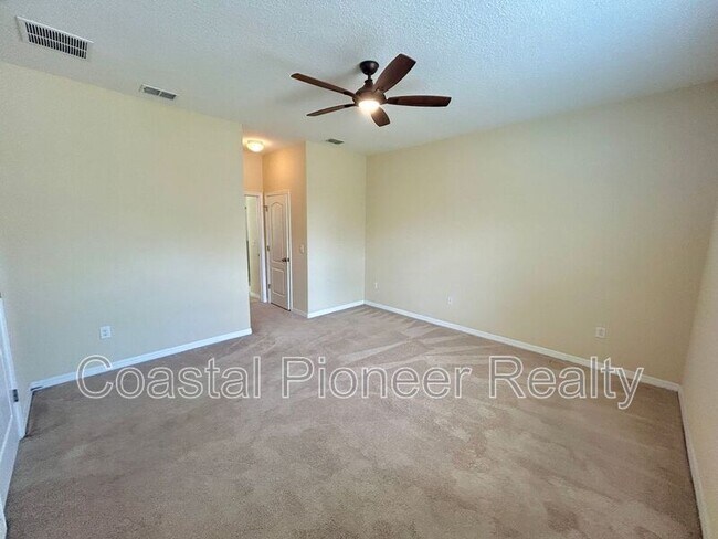 Building Photo - 2123 Roanoke Springs Dr