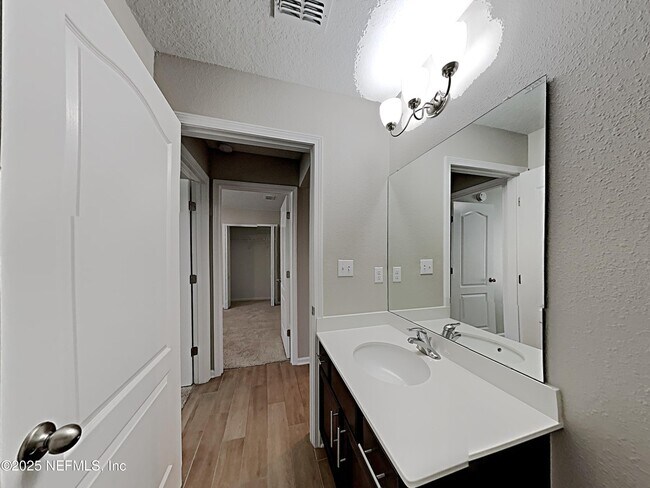 Building Photo - 12601 Itani Ct