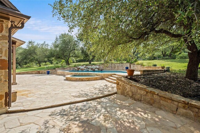 Building Photo - 571 Polo Club Dr