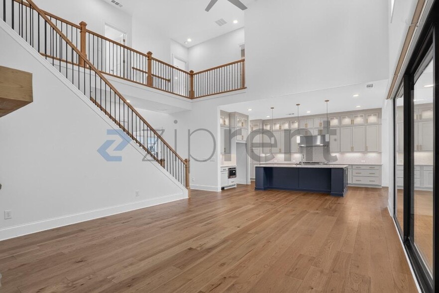 Building Photo - Unit 2109