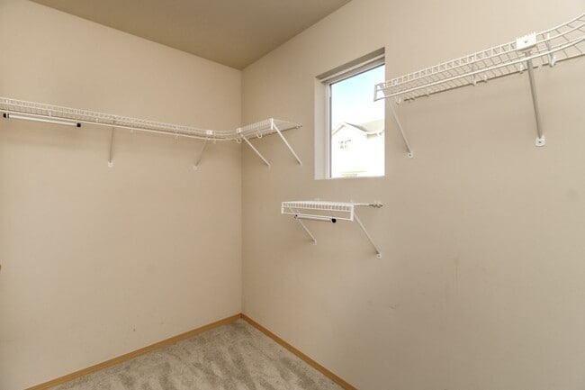 Building Photo - Fantastic DuPont Rambler with AC and Sprinkler System