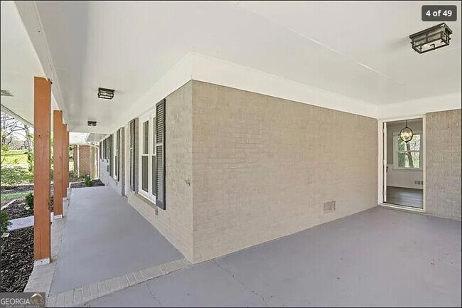 Building Photo - 1819 Caribaea Trail SE