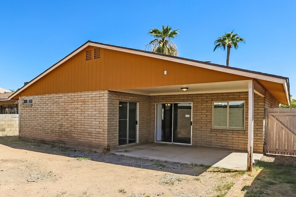Building Photo - 4124 N 106th Ave