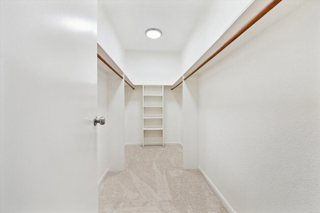 Building Photo - 11711 Memorial Dr