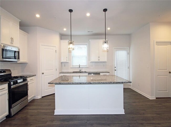 Building Photo - 1640 Coasta Way