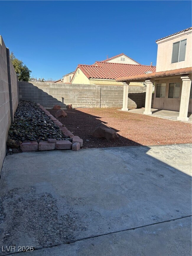 Building Photo - 7383 W Diablo Dr