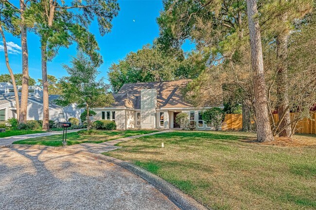 Building Photo - 3615 Highfalls Dr