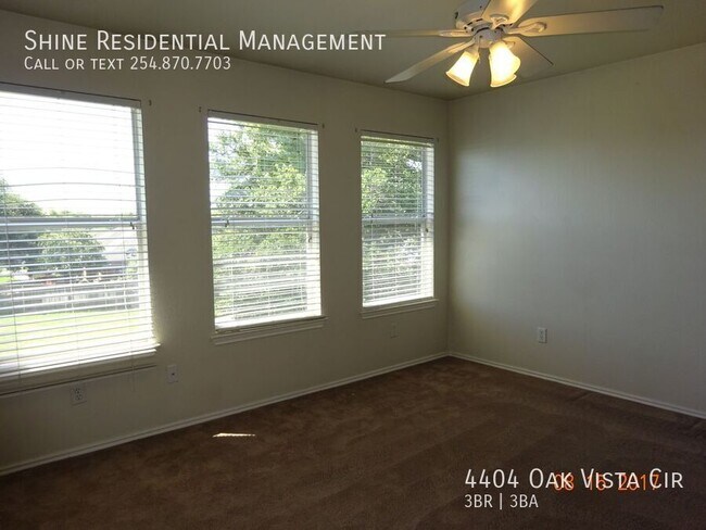 Building Photo - 4404 Oak Vista Cir