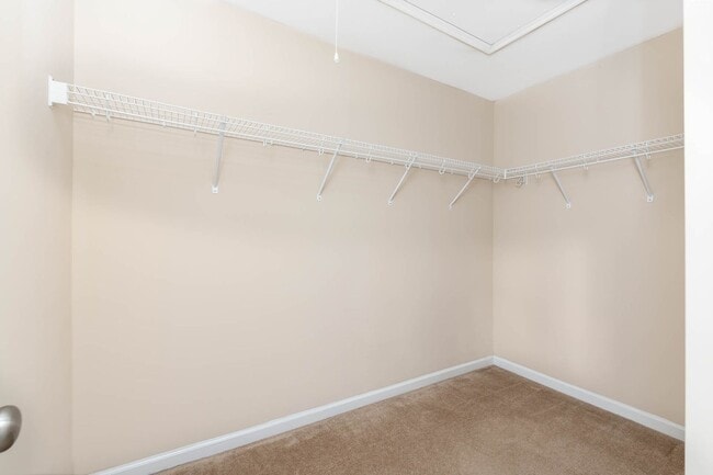Building Photo - Beautiful 3 bedroom 2 Bath Town Home in Wi...