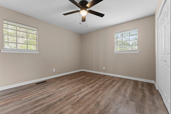 Building Photo - 6411 Ramsey Rd