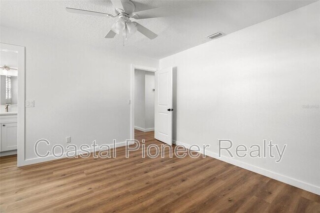 Building Photo - 6710 S Cortez Ave