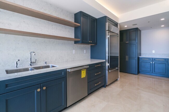 Quartz Counters, Sub-Zero Refrig - 10430 Wilshire Blvd