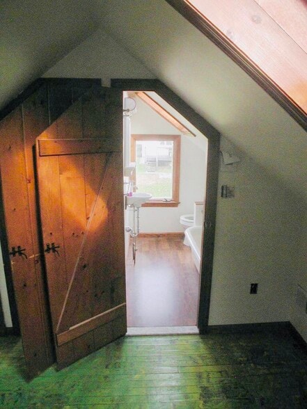 2nd Full Bath - 23 Fairlawn Ave