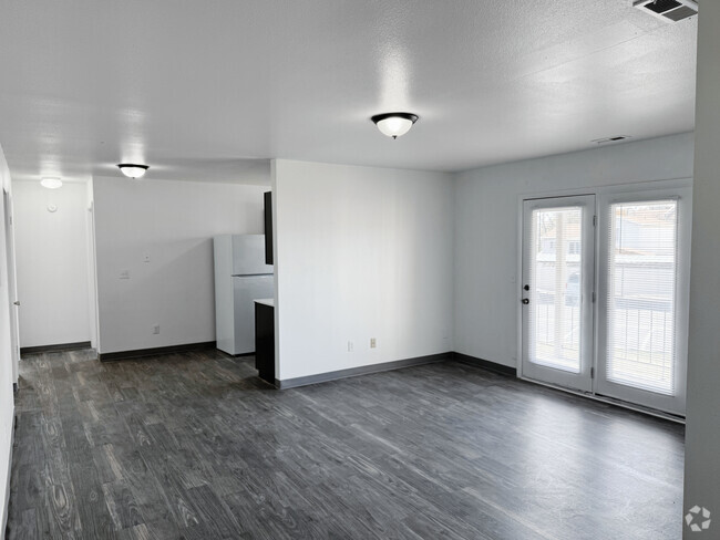 Living Room - Cambridge Cove
