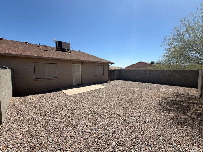 Building Photo - 10800 W Carousel Dr
